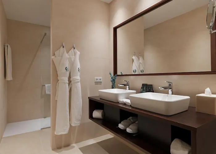 Gran Taoro Отель 5*